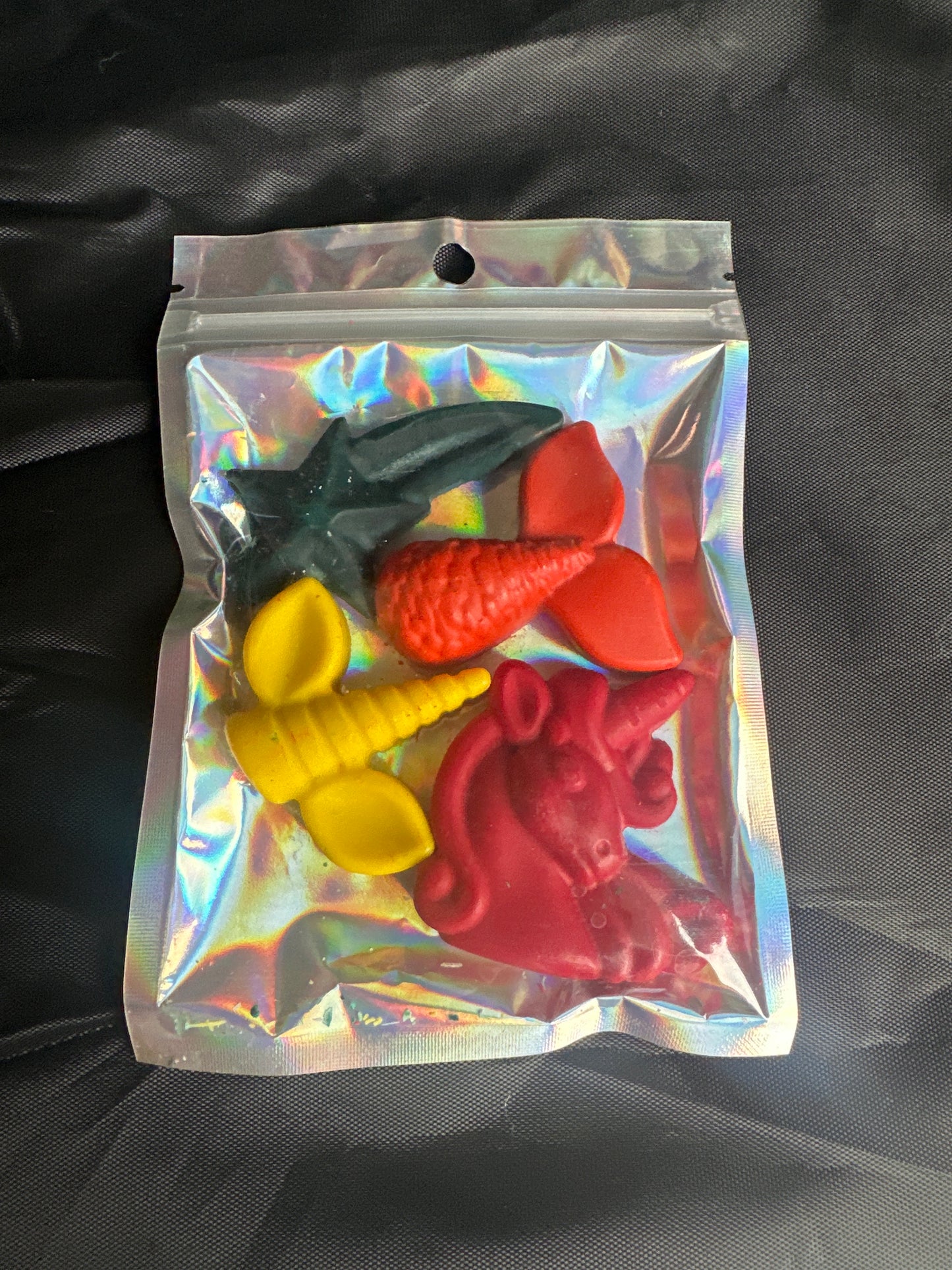 Unicorns and mermaid crayons 4 pack