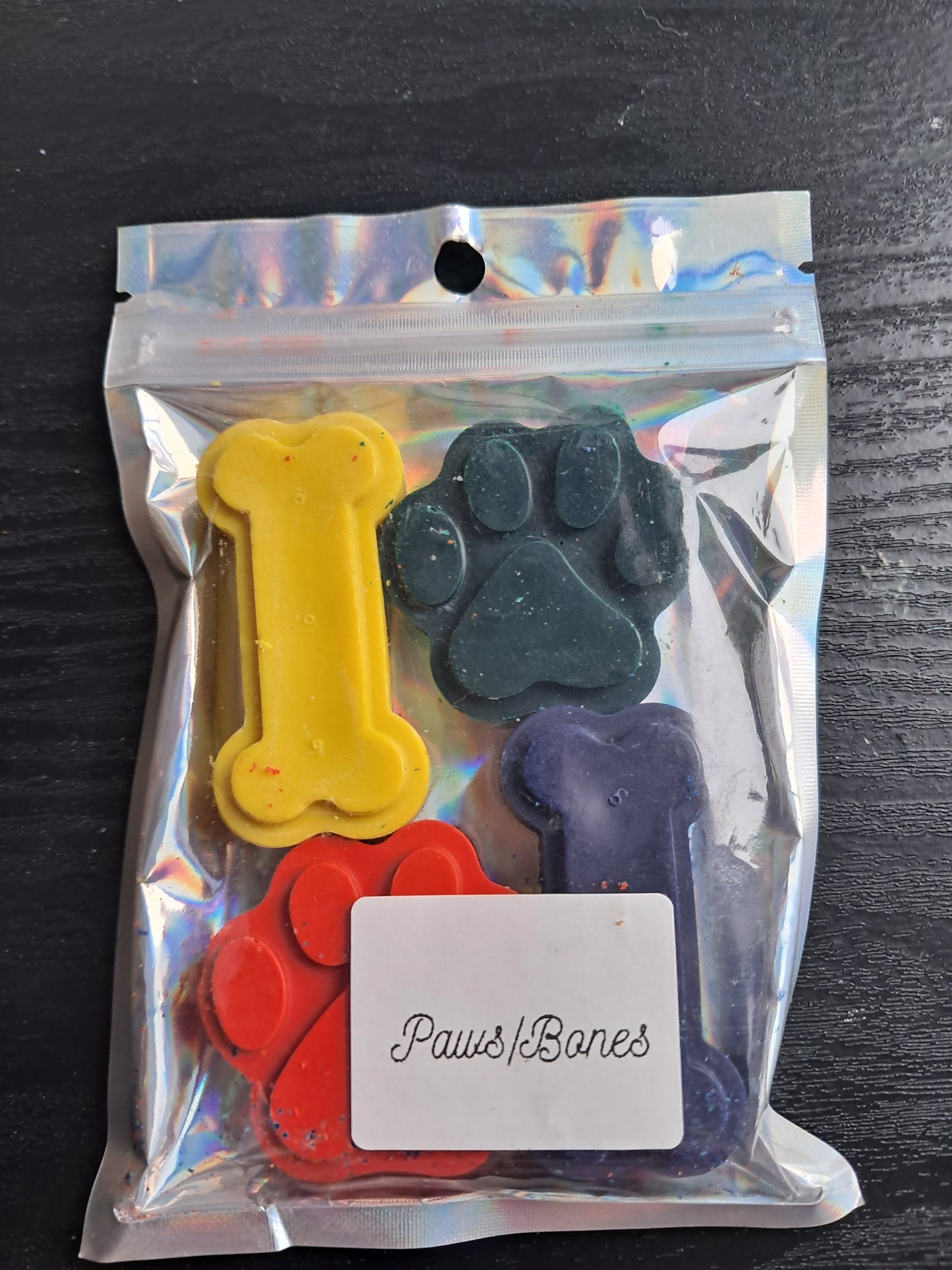 Paws/bones crayons