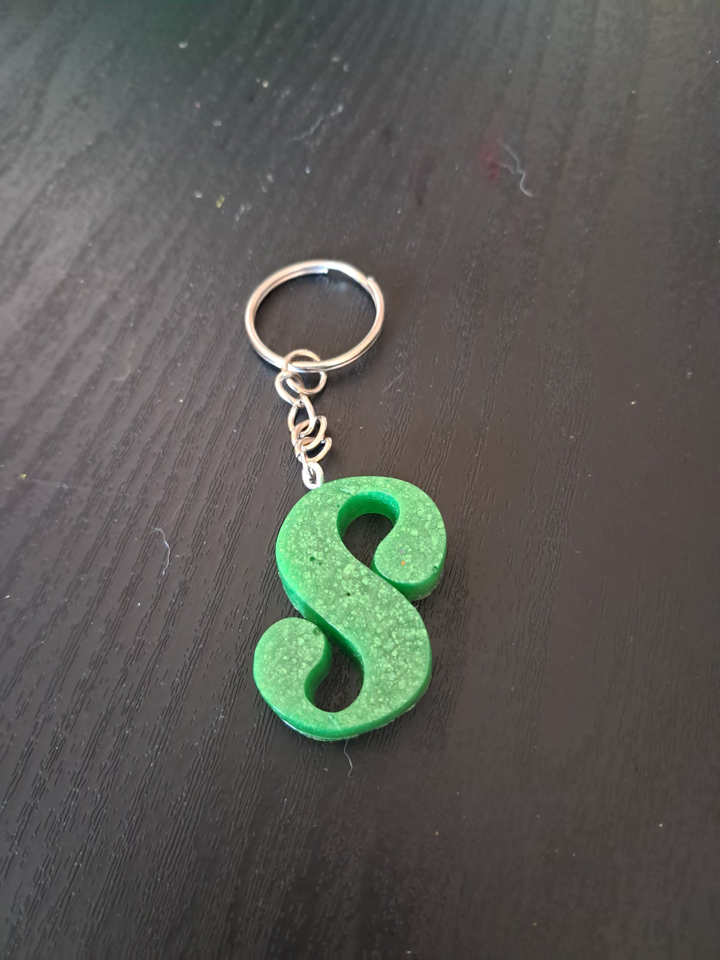S Resin intial keyring