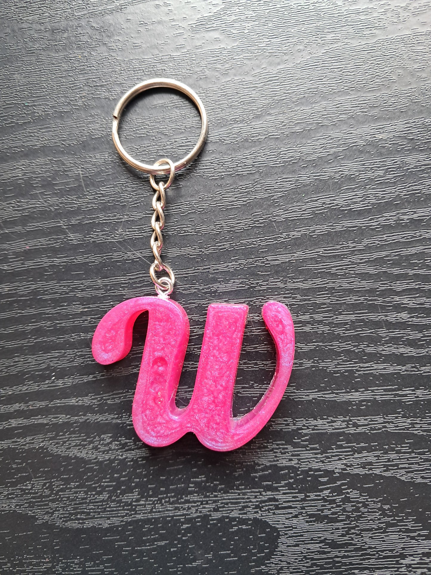 W resin intial keyring