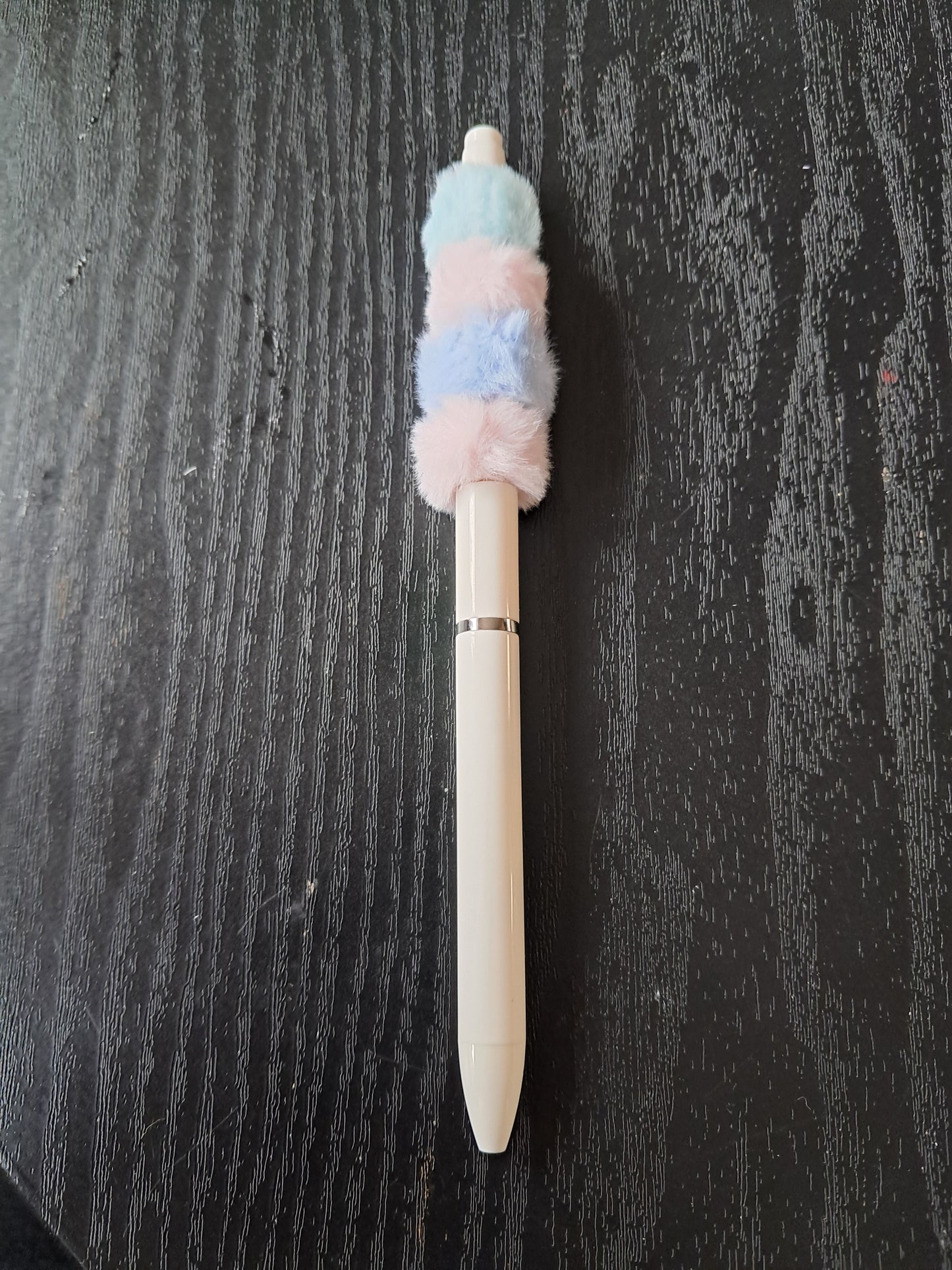 Beaded pen