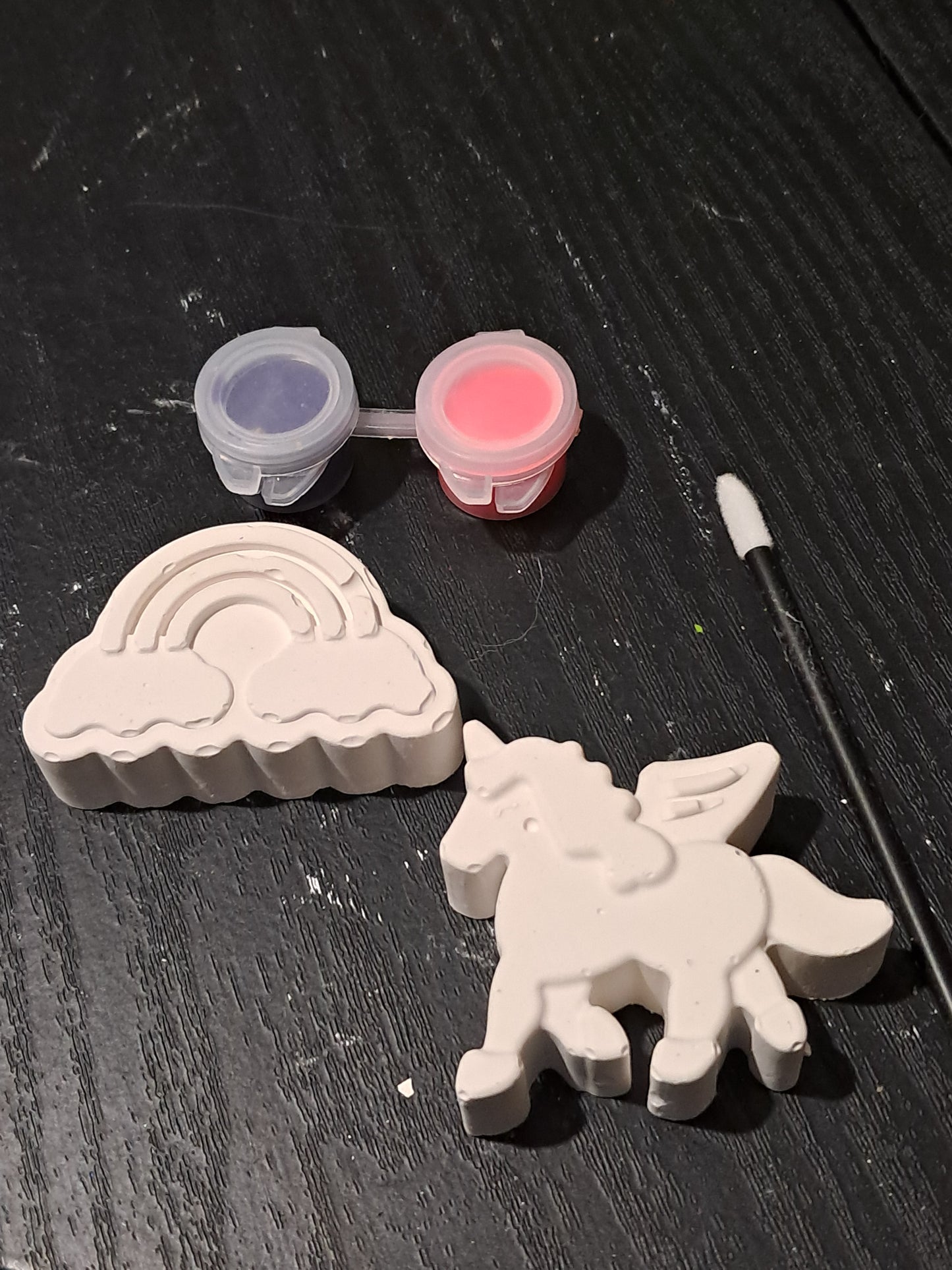 Unicorn and rainbow paint set
