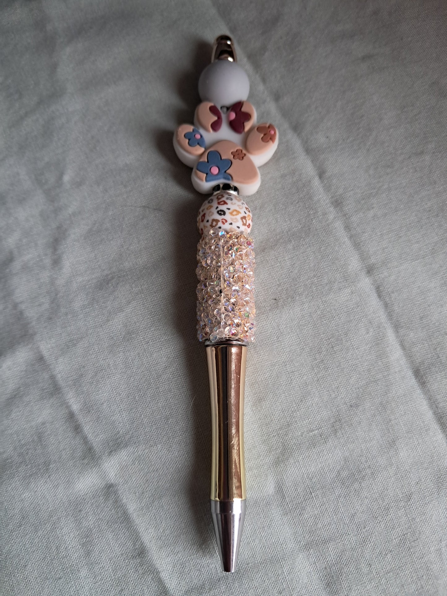 Beaded pen