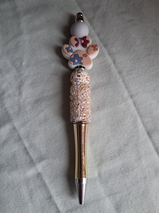 Beaded pen